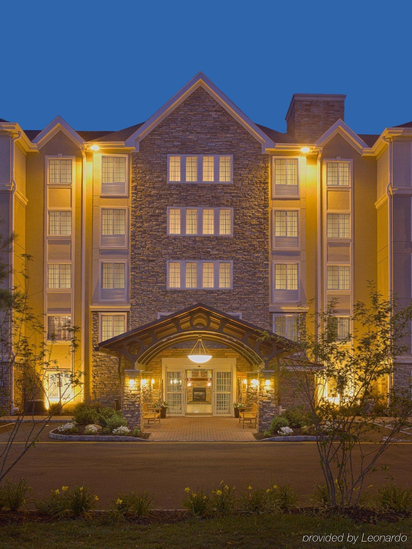 Staybridge Suites North Brunswick, An Ihg Hotel Exterior foto